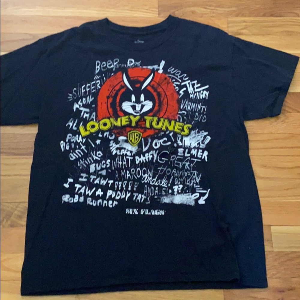 Looney Toons Bugs Bunny and quotes Tshirt